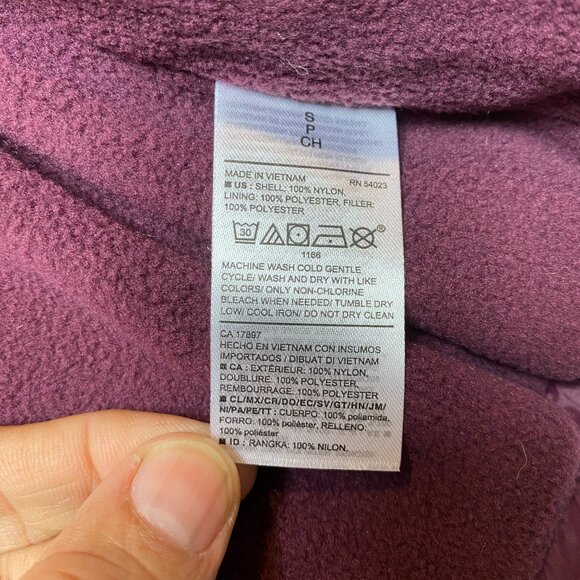 Old Navy Puffer Vest Womens S Wine Full Zip Windbreaker Jacket NWT - Picture 4 of 7